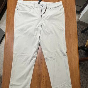 Lululemon ABC pants 33x34 Light tan